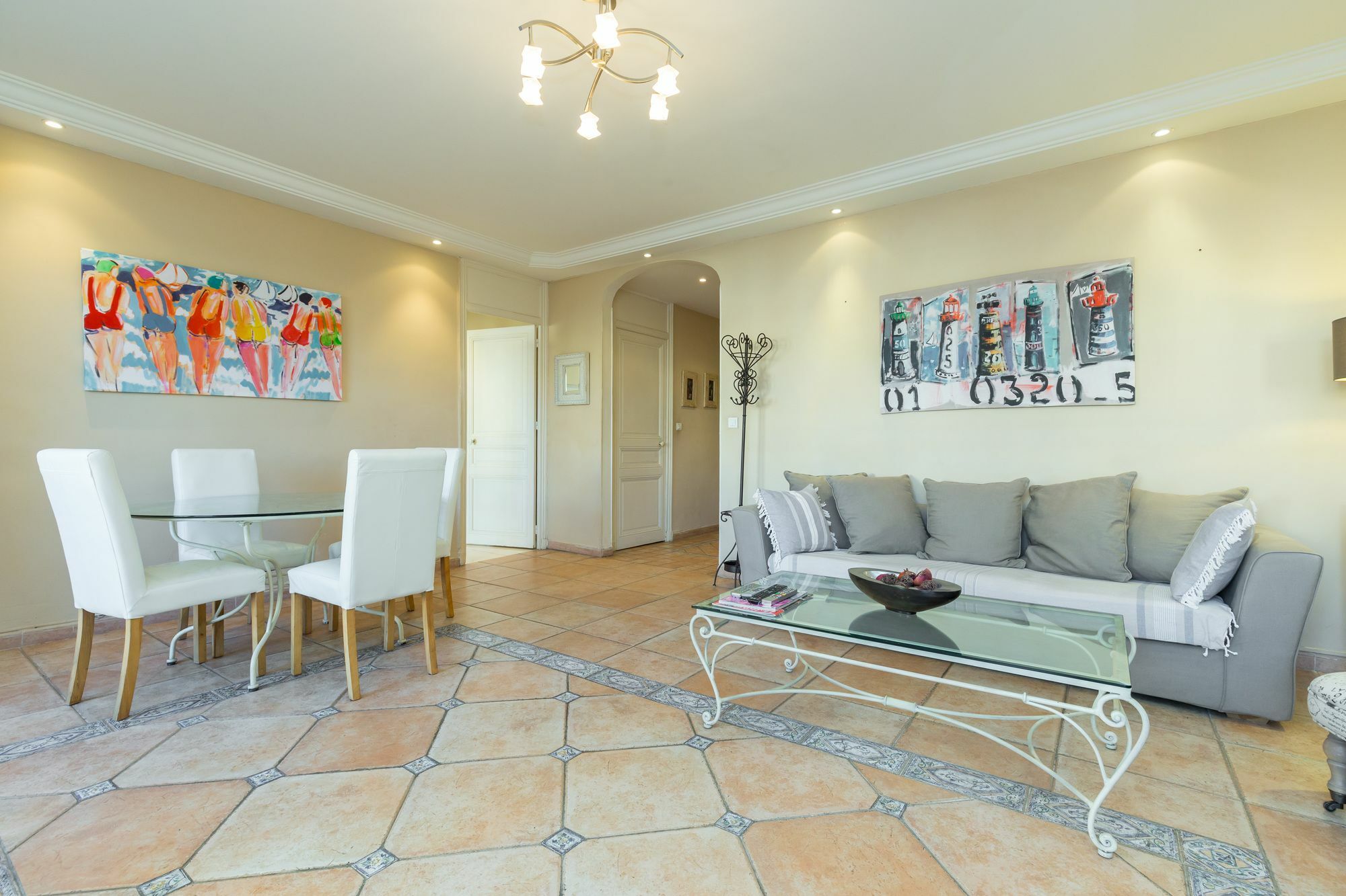 Lovely 2 Bed 2 Bath Apartment In Cannes On Rue Antibea Easy Walk To The Palais 224 외부 사진